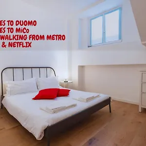 Apartment Centre - 10 Minutes To Duomo - Free Wifi E Netflix 