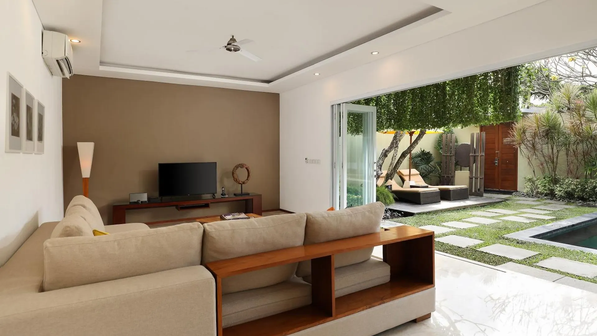 ****  Amadea Resort & Villas Seminyak  Indonesia
